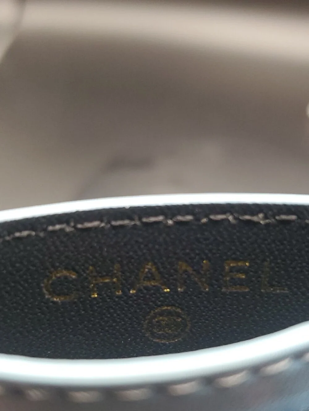 CHANEL compact quilted
